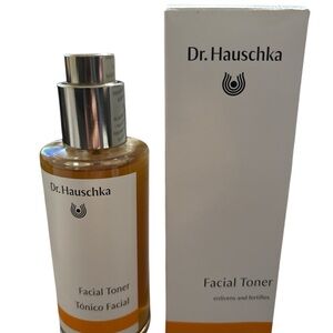 Dr Hauscka Soothing Cleansing Milk - 4.9 Fl.oz